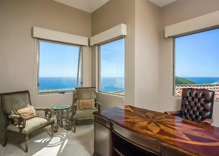 Villa Azure, Cabos *